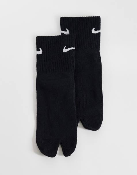 Nike Everyday Plus lightweight tabi ankle socks in black - view 1