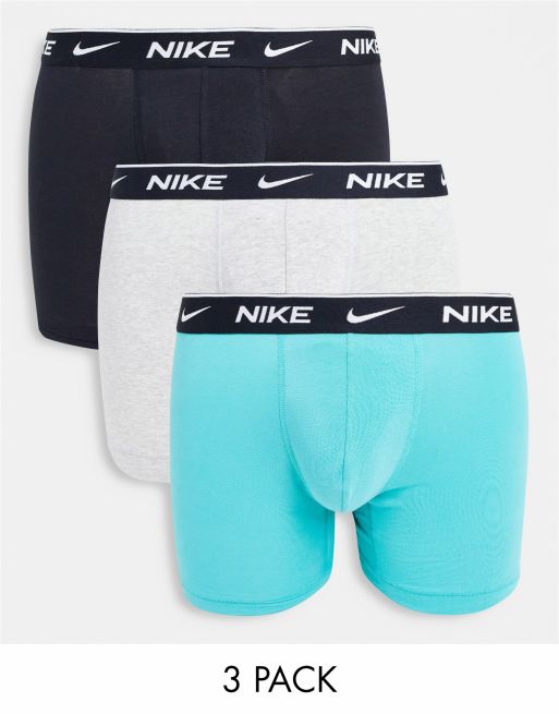 Nike – Everyday – Zestaw 3 par bokserek z elastycznej bawełny w kolorach czarnym, miętowym i szarym
