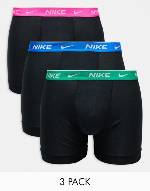 Nike – Everyday – Zestaw 3 par czarnych slipów z bawełny ze stretchem z kontrastową taśmą w talii