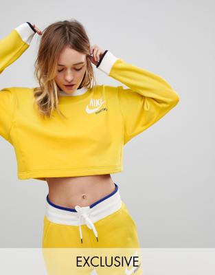 nike yellow crop sweatshirt