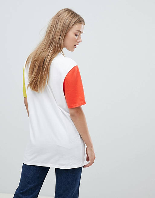 Nike Exclusive To Colourblock Swoosh Pack Boyfriend Fit T-Shirt |