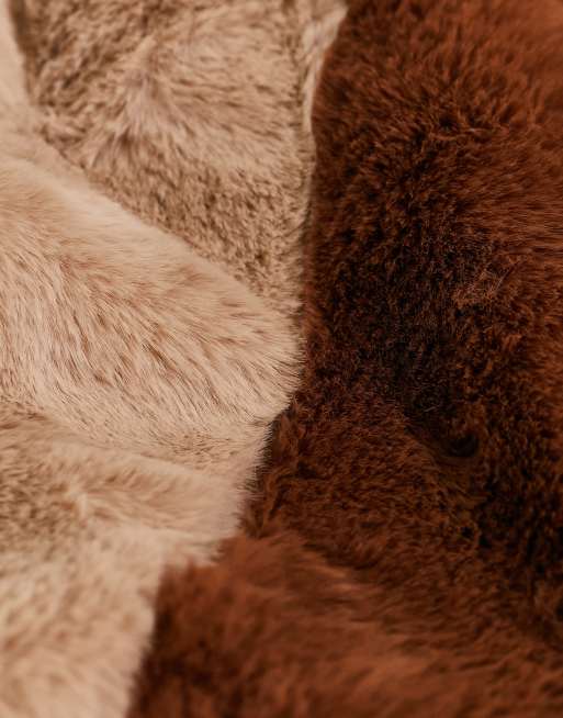 Nike Faux Fur blanket in hemp and pecan