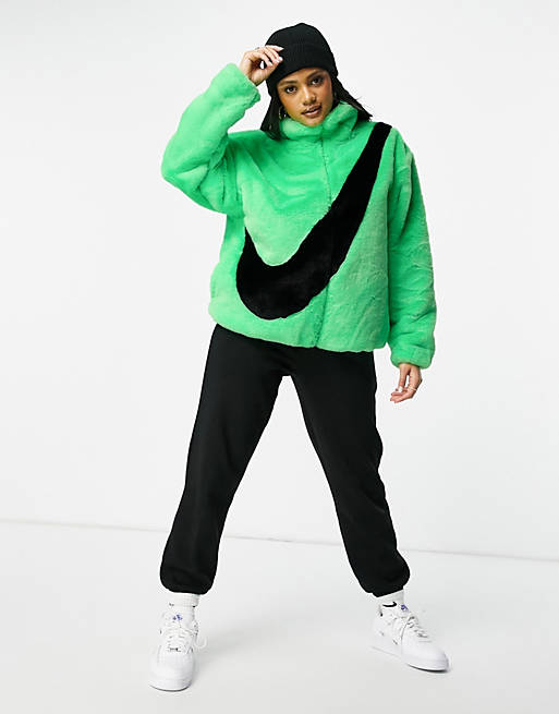 Verwachten snijder jas Nike faux fur oversized swoosh jacket in green | ASOS