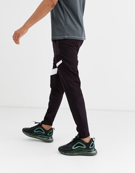 Nike hotsell fc joggers