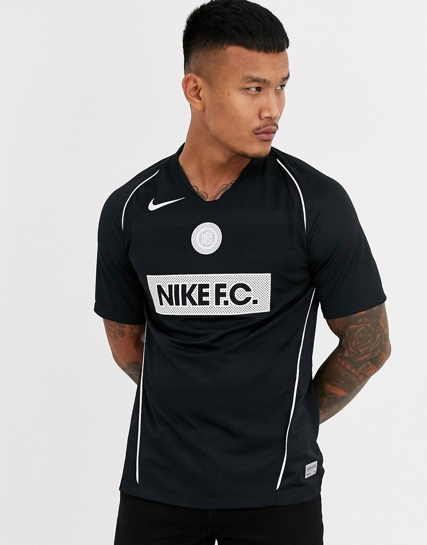 Nike - F.C. - T-shirt in zwart