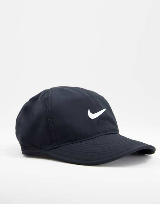 Nike Featherlight adjustable cap in black