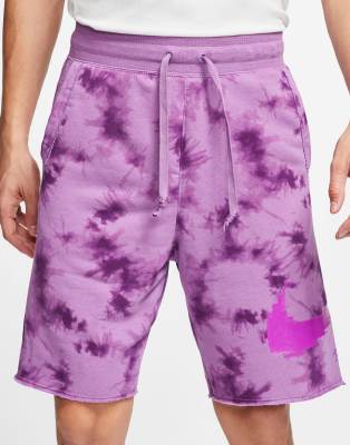 purple nike shorts outfit