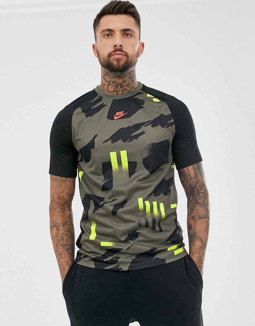 Nike - Festival - T-shirt met volledige print in kaki-Groen