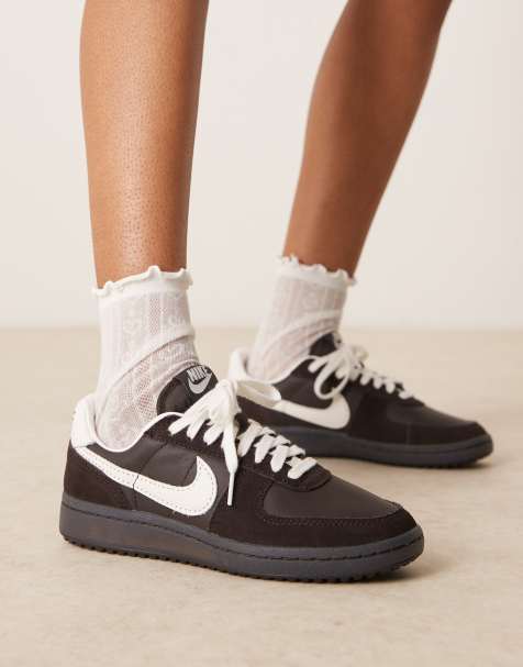 Nike Field General sneakers in brown and white - view 1