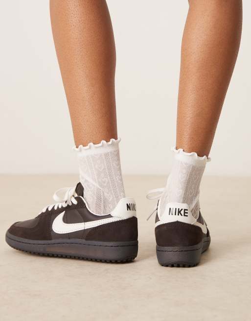Nike Field General sneakers in brown and white, 3 of 5
