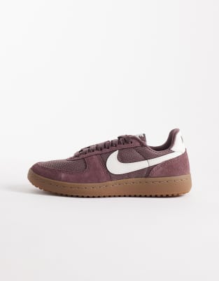 Nike Field General sneakers in white and brown