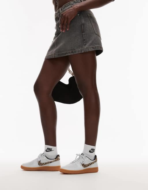 Nike Field General sneakers in white and leopard print, 4 of 5