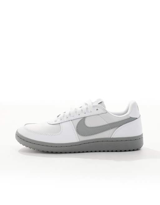 Nike Field General trainers in white and grey, 2 of 5