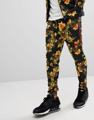 nike embroidered flower jogger pant