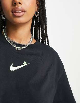 nike swoosh flower