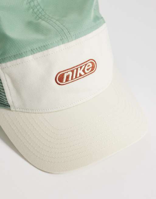 Nike - Fly - Gorra beis y verde , 2 de 3