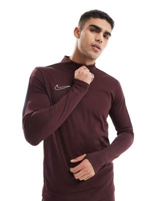 Nike Football Nike Football Academy 23 1/4 zip sweatshirt in burgundy-Red