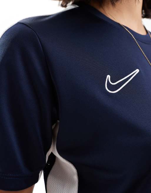 Nike football undershirt deals