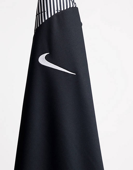 Men Nike Football Academy Dri-FIT contrast sleeve t-shirt in black 