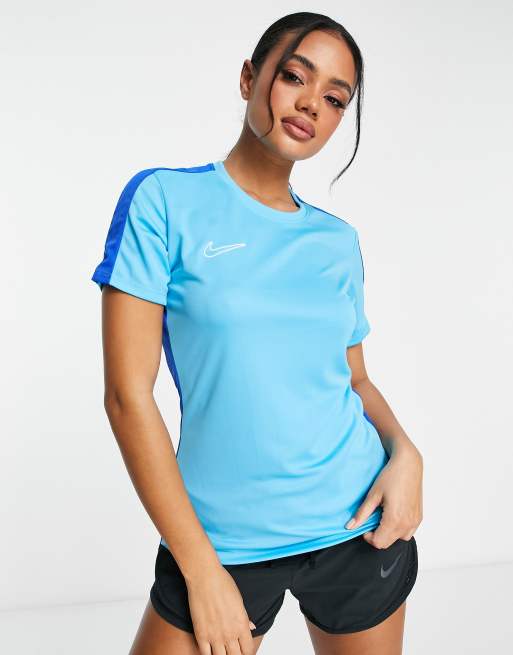 Nike t deals shirt womens