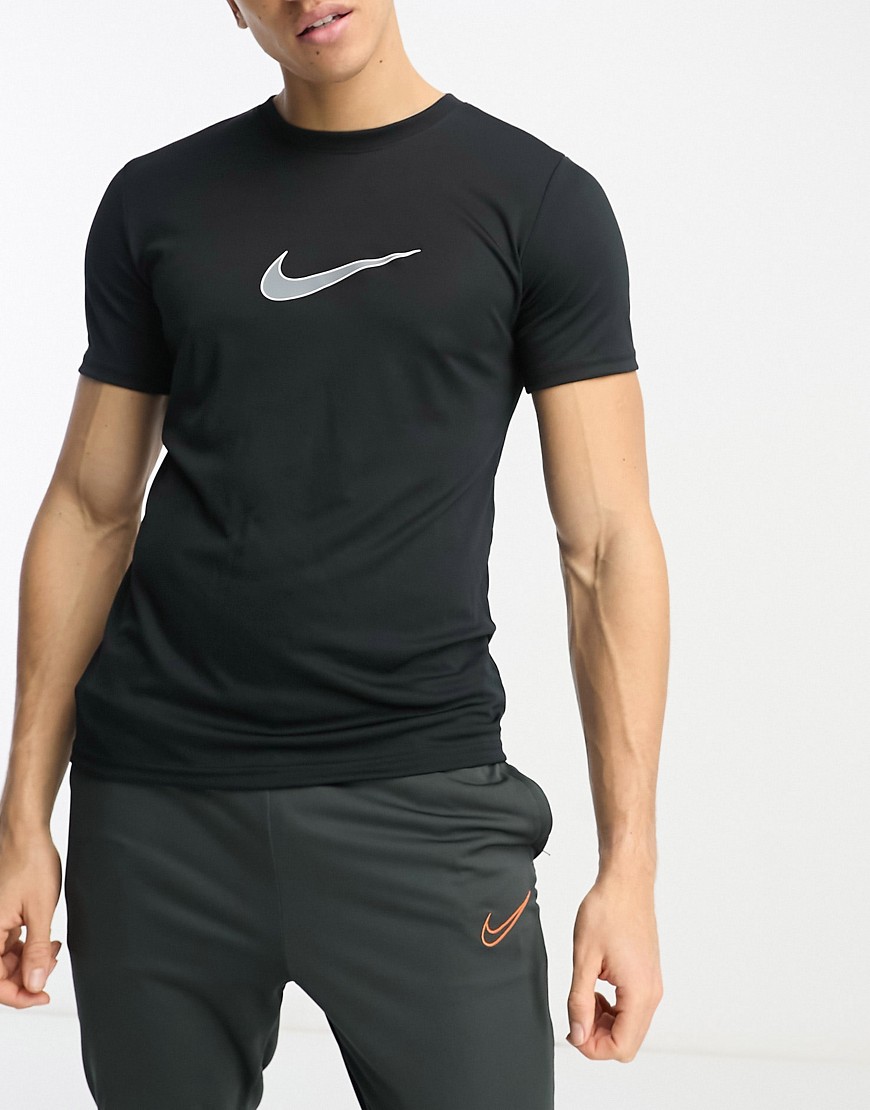 nike football - academy dri-fit - sort t-shirt med swoosh-logo-black