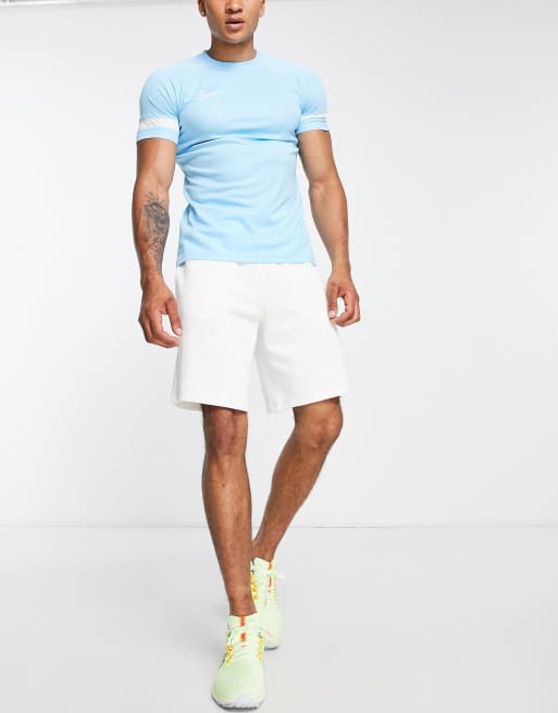 Baby blue and shop white nike shirt