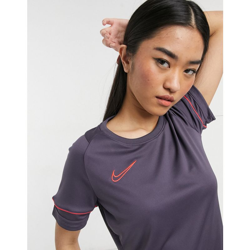 Nike Football – Academy Dry – T-Shirt in Dunkellila
