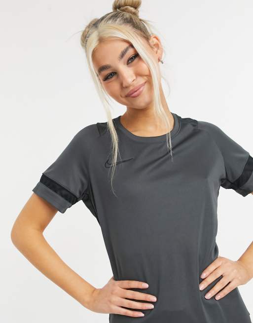 Nike Football Academy Dry t-shirt in grey | ASOS