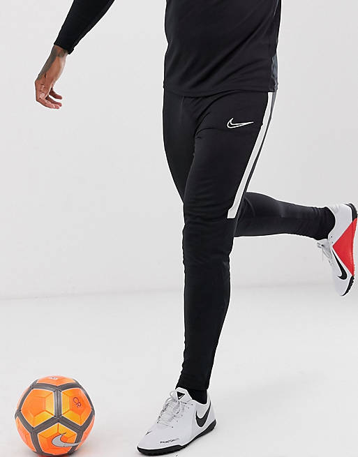 See insects Hummingbird effort Nike Football academy Joggers In black | ASOS