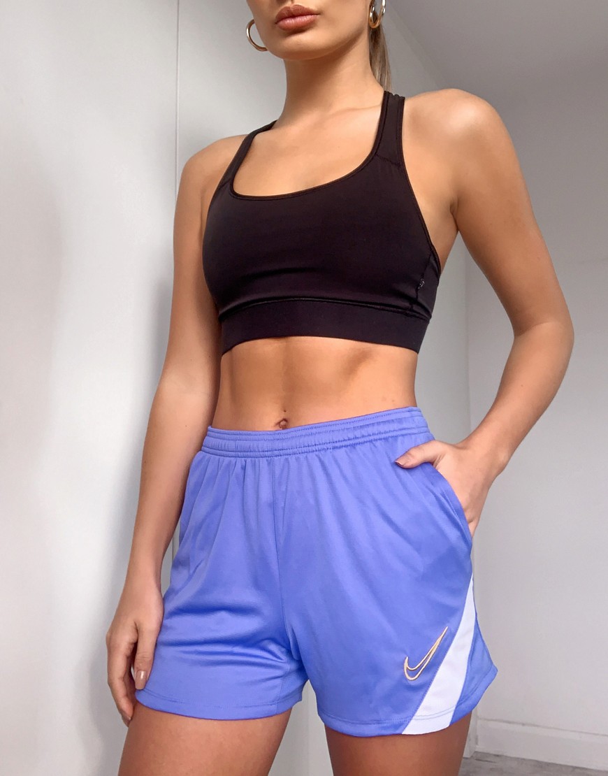 Nike Football – Academy – Lila shorts