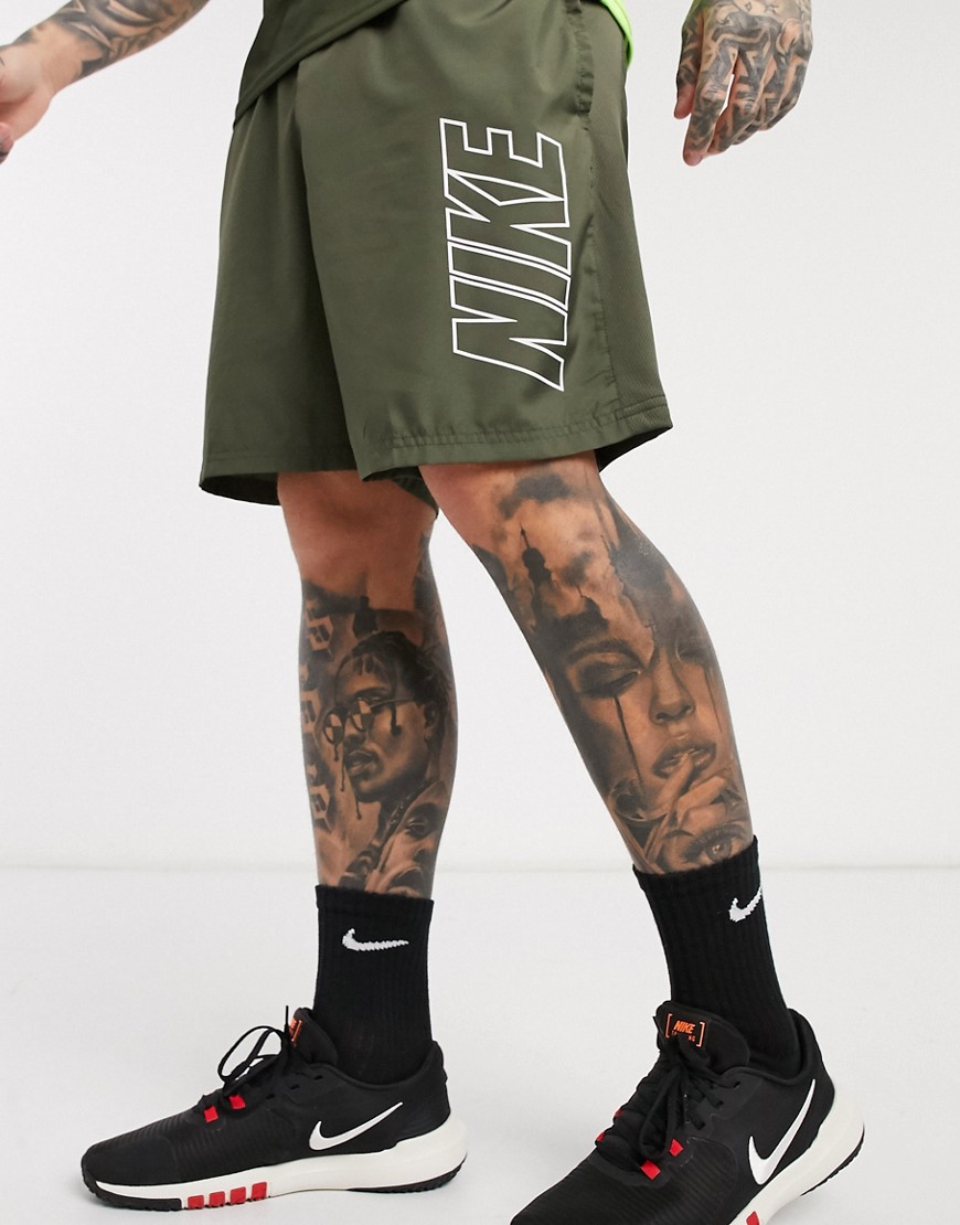 Nike Football - Academy - Pantaloncini kaki con logo grande-Verde
