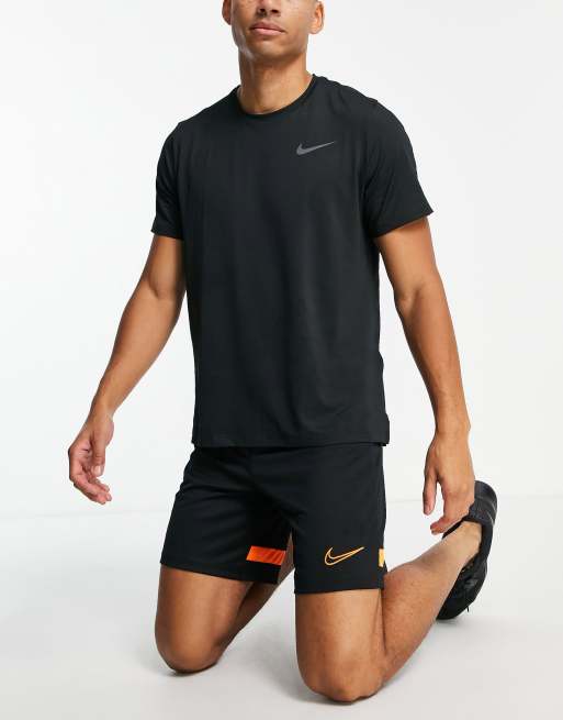 Nike Mens Dri-FIT Academy 21 Football Shorts