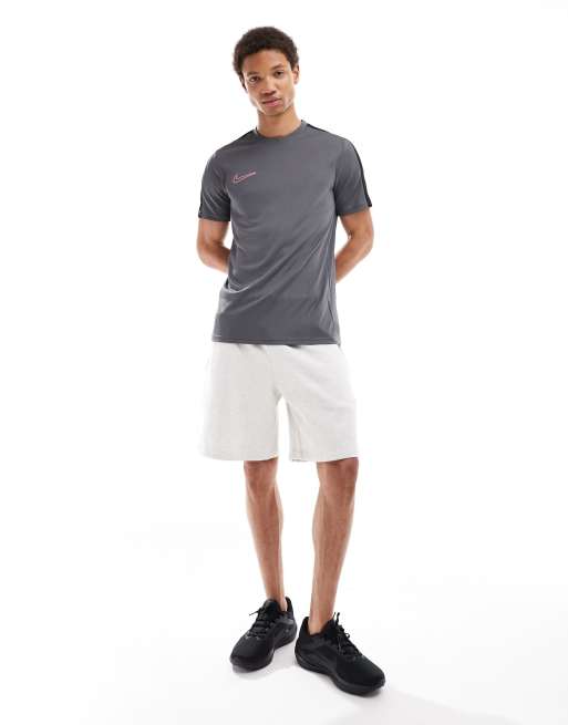 Nike Football Academy t-shirt in grey , 2 of 4