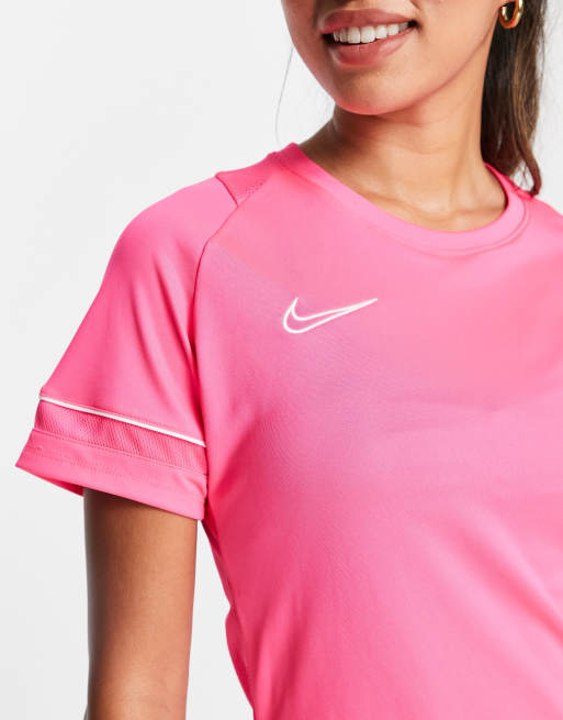 Pink nike football clearance shirt