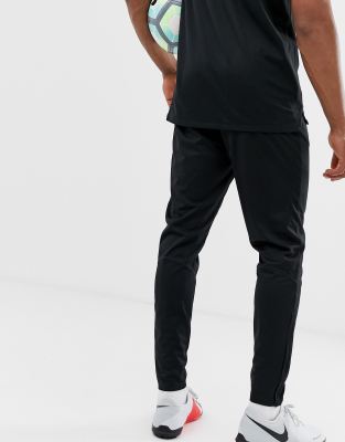 tapered joggers black