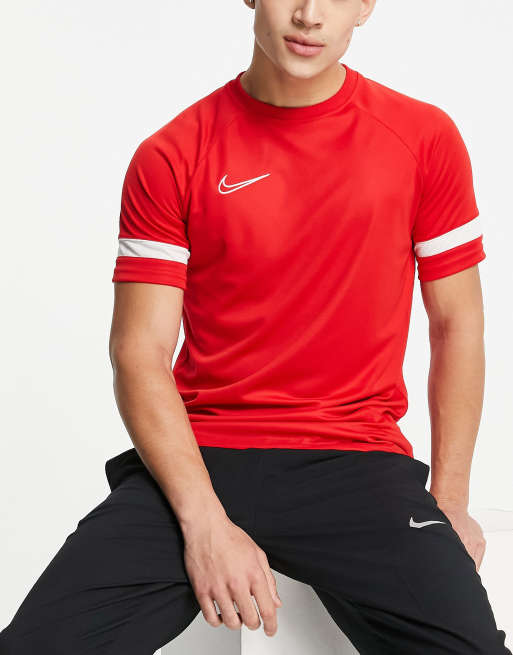 Nike Football – Academy – Vit och röd t-shirt