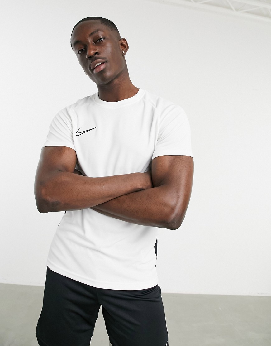 Nike Football – Academy – Vit t-shirt