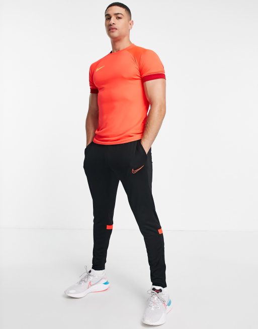 Men's nike black cheap and red joggers