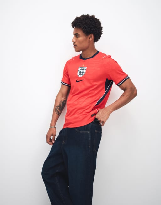 Nike Football England World Cup 26 away jersey in red, 5 of 6