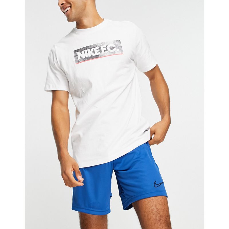 atJML Activewear Nike Football - F.C. Seasonal - T-shirt bianca con grafica