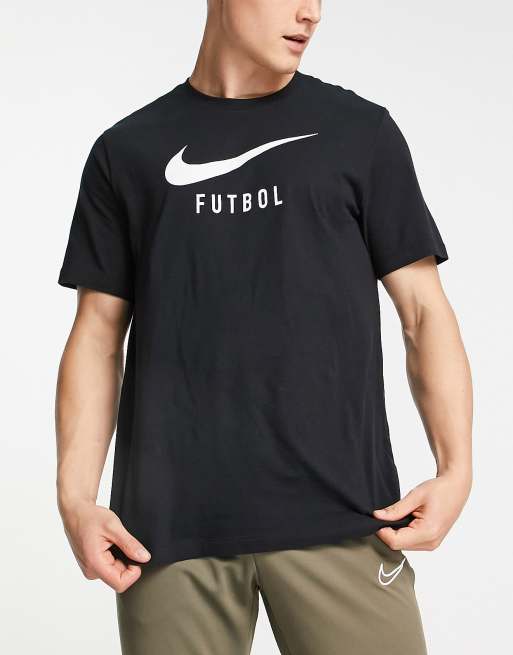 Nike Football - F.C. Swoosh - T-shirt i sort 