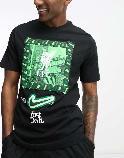 Nike Football - Liverpool F.C. New DNA - T-shirt in zwart