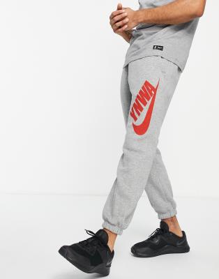 Nike Football - Liverpool FC YNWA - Joggingbroek met swoosh in grijs | ASOS