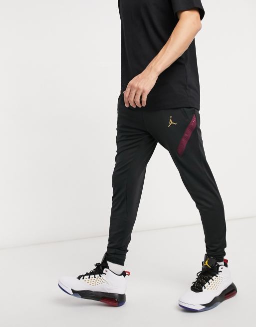 Nike Football Paris Saint Germain x Jordan joggers in black