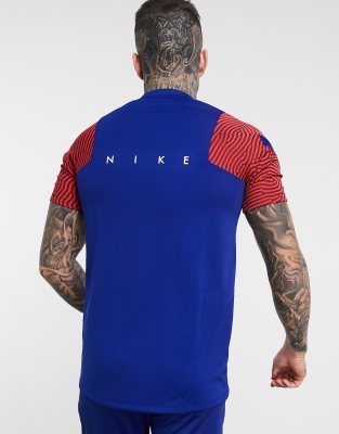 nike football strike t shirt