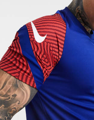 nike football strike t shirt