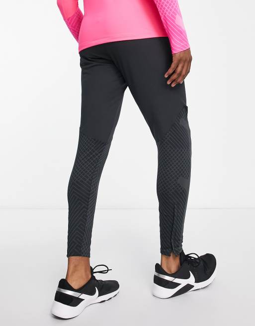 Nike joggers outlet tight