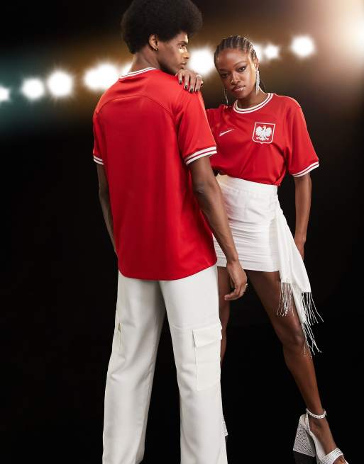 Red and white nike hot sale outfit