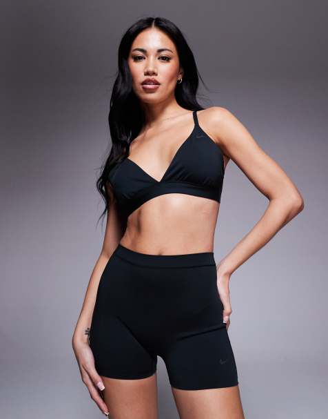 Nike Form Training seamless high waisted 3 inch shorts in black - view 1