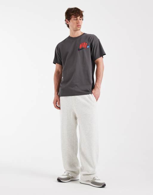 Nike - Forvasket grå oversized T-shirt med chili-logo og print på ryggen, 3 af 5